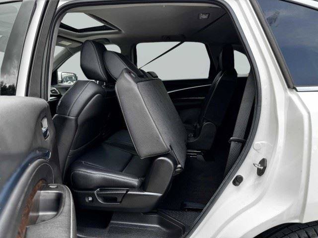 Used 2020 Acura MDX w/ Technology Package AWD/4WD image 39