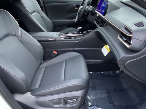 New 2026 Toyota Crown Signia AWD/4WD image 10