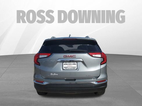 Used 2024 GMC Terrain SLT image 5