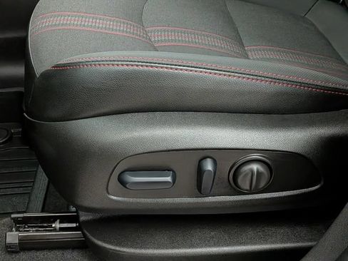 Used 2024 Chevrolet Equinox RS w/ LPO, Floor Liner Package FWD image 13