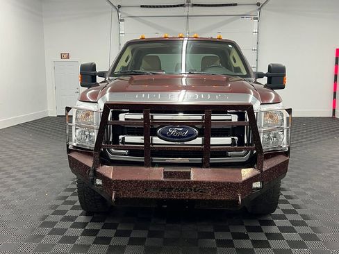 Used 2016 Ford F350 XLT w/ XLT Interior Package image 5