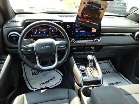 Used 2024 Chevrolet Colorado Z71 w/ Z71 Convenience Package 2 AWD/4WD image 14