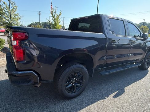 Used 2024 Chevrolet Silverado 1500 Custom Trail Boss w/ LPO, Dark Essentials Package AWD/4WD image 8