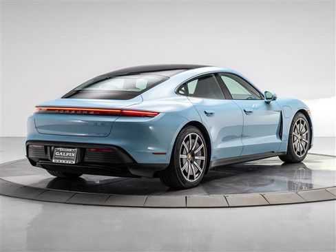 Used 2024 Porsche Taycan Base image 9