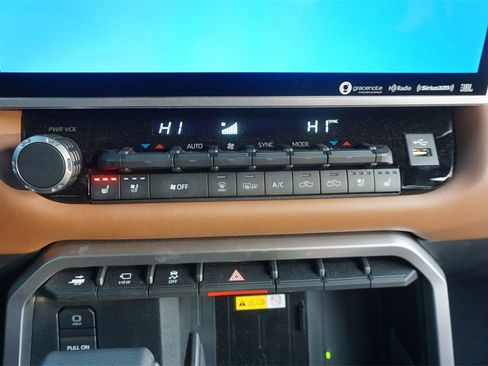 Used 2023 Toyota Tundra 1794 Edition image 14