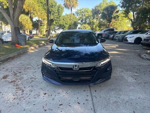 Used 2019 Honda Accord LX image 3