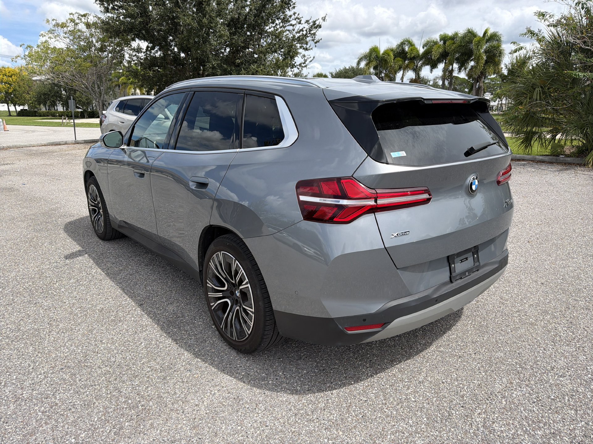 Used 2025 BMW X3 xDrive30i AWD/4WD image 7