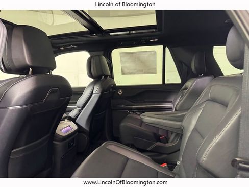 New 2026 Lincoln Navigator L Reserve AWD/4WD image 35