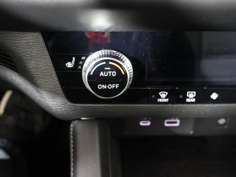 New 2025 Mitsubishi Outlander SE image 54