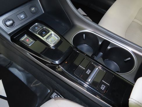 Used 2022 Hyundai Sonata SE image 24