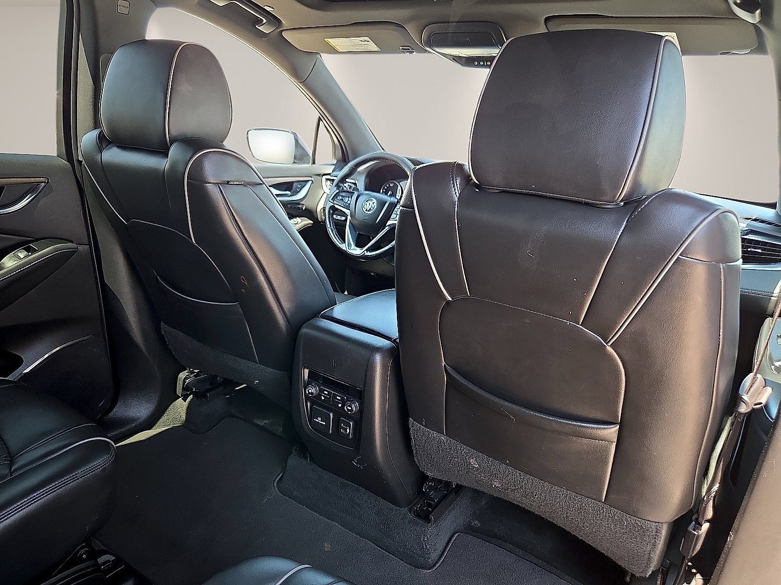 Used 2023 Buick Enclave Avenir AWD/4WD image 11