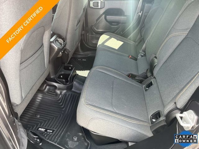Certified 2024 Jeep Gladiator Sport AWD/4WD image 19
