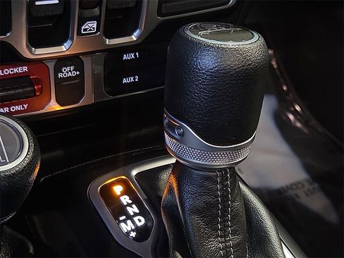 Used 2025 Jeep Gladiator Mojave image 26