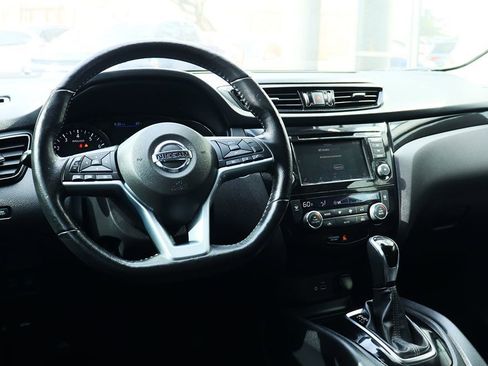 Used 2022 Nissan Rogue Sport SV image 35