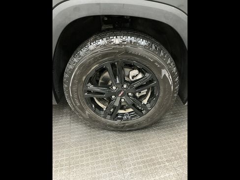 Used 2024 GMC Terrain AT4 w/ LPO, Floor Liner Package AWD/4WD image 40