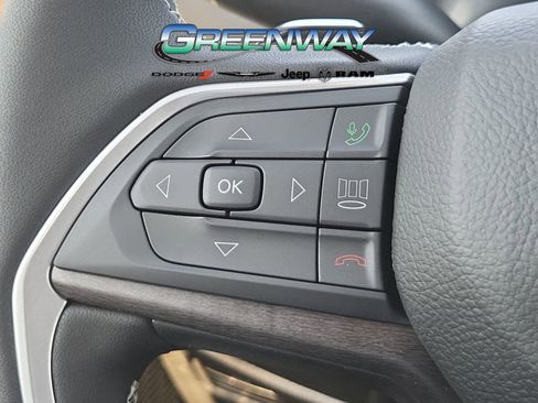 New 2025 Jeep Grand Cherokee Limited RWD image 27