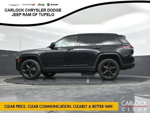 Used 2023 Jeep Grand Cherokee Altitude AWD/4WD image 50