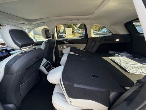 New 2026 Lincoln Nautilus Reserve image 12