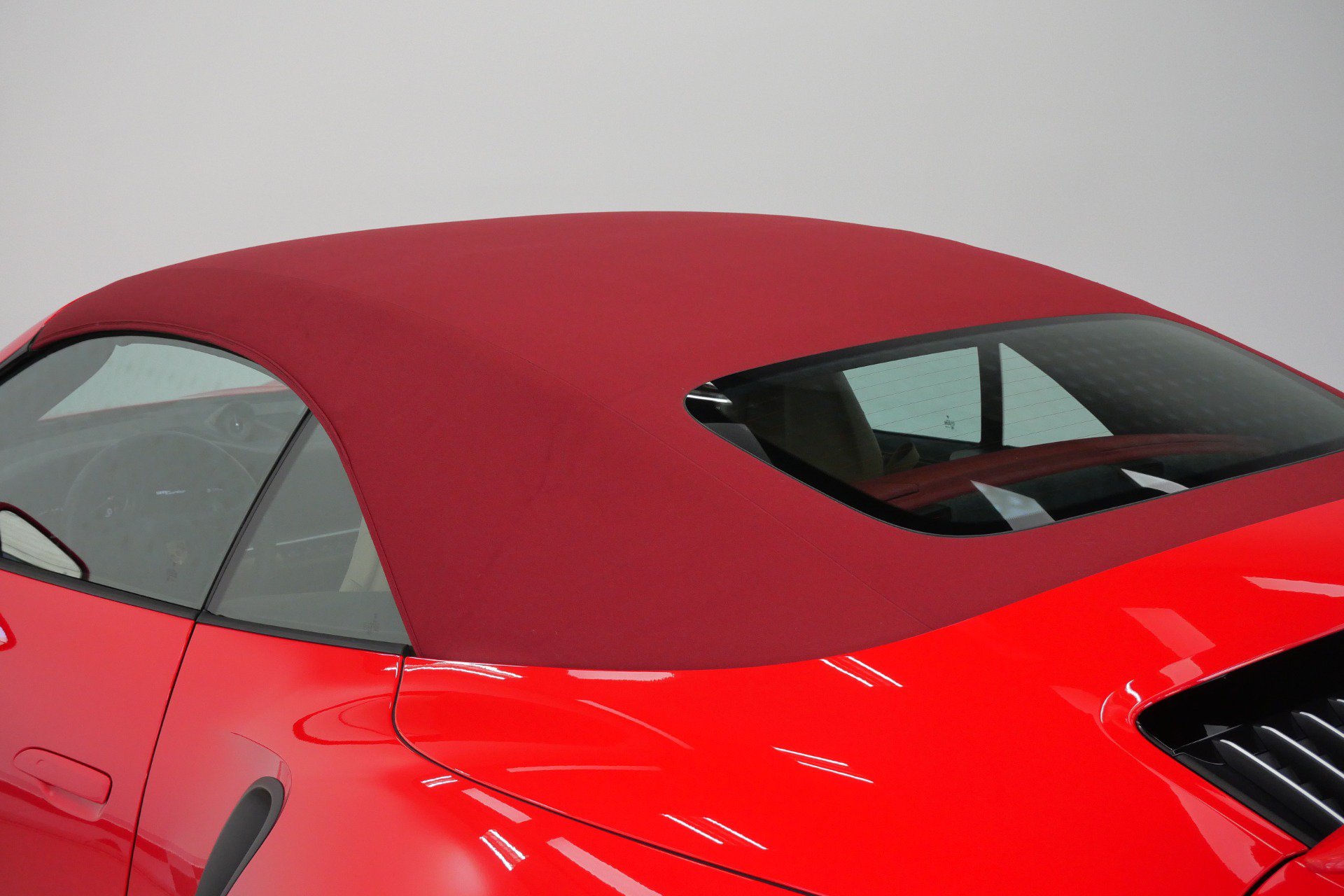 Used 2023 Porsche 911 Cabriolet AWD/4WD image 17
