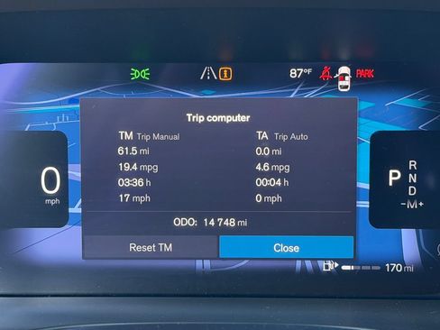 Certified 2023 Volvo XC60 B5 Plus w/ Climate Package AWD/4WD image 10
