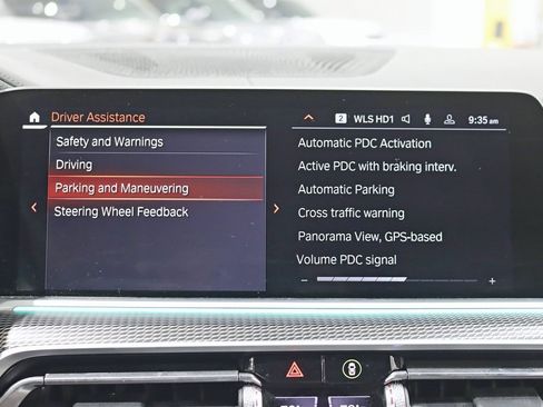 Used 2022 BMW X6 xDrive40i w/ Executive Package image 27