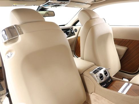 Used 2014 Rolls-Royce Wraith RWD image 70