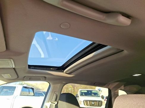 Used 2023 Honda CR-V EX image 17