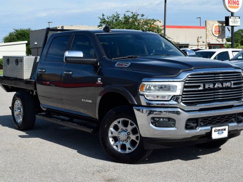 Used 2021 RAM 2500 Laramie AWD/4WD image 3
