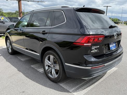 Used 2021 Volkswagen Tiguan SEL FWD image 7