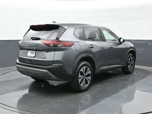 Used 2023 Nissan Rogue SV image 8