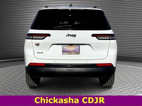 New 2025 Jeep Grand Cherokee L Altitude image 4