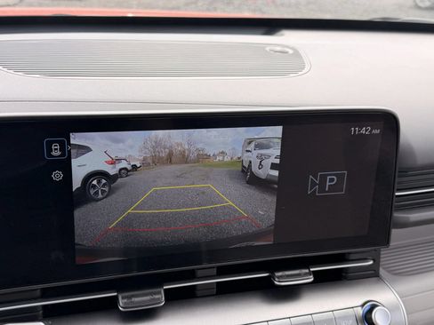 Used 2025 Hyundai Kona SEL AWD/4WD image 18