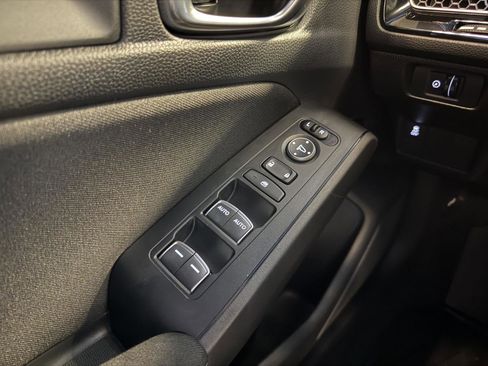 Used 2025 Honda Civic Sport image 26