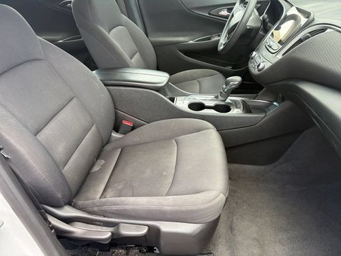 Used 2024 Chevrolet Malibu LT FWD image 15