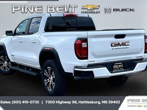Used 2023 GMC Canyon AT4 w/ Technology Package AWD/4WD image 2