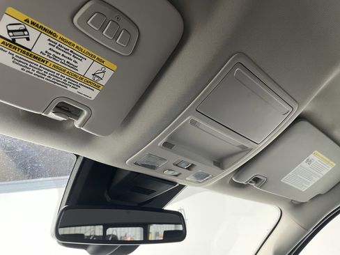 Used 2024 Ford Ranger Lariat w/ Advanced Towing Package image 7