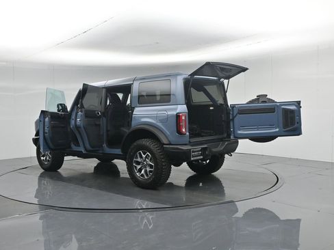 Certified 2025 Ford Bronco Badlands AWD/4WD image 37