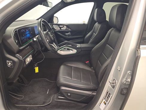 Used 2020 Mercedes-Benz GLE 350 w/ 3rd Row Seat Package image 8
