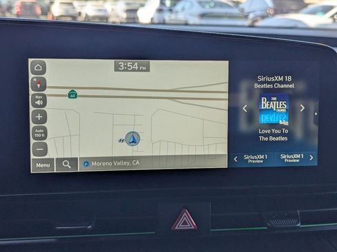 New 2025 Hyundai Elantra SEL image 23