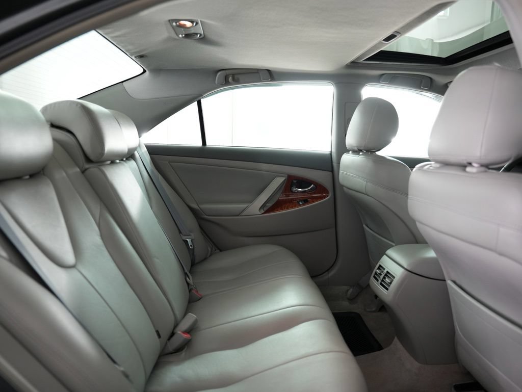Used 2009 Toyota Camry SE FWD image 39