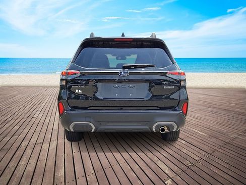 Used 2025 Subaru Forester Limited w/ Popular Package AWD/4WD image 5