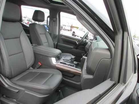 Used 2025 GMC Sierra 1500 Elevation w/ Elevation Premium Package image 22