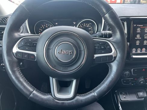 Used 2019 Jeep Compass Limited image 18