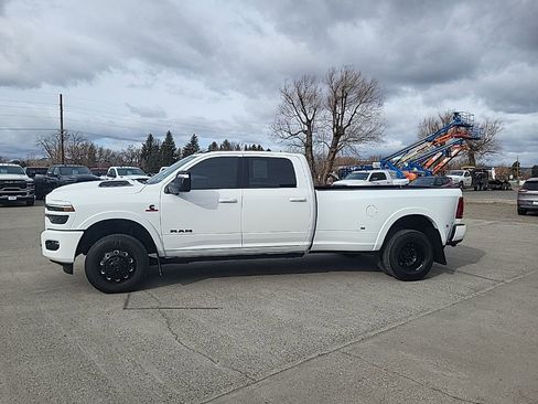 Used 2025 RAM 3500 Limited image 4