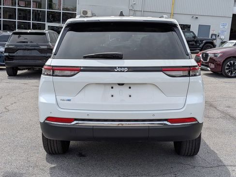 Used 2023 Jeep Grand Cherokee 4WD 4xe image 7