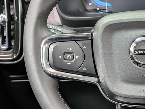 Used 2023 Volvo XC40 Recharge Ultimate w/ Protection Package Premier image 31