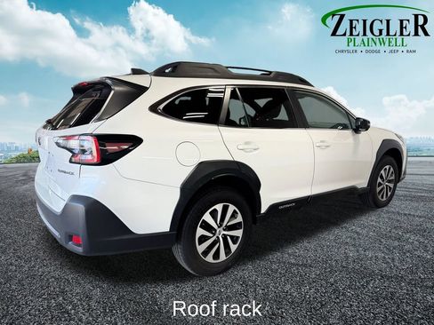 Used 2023 Subaru Outback Premium AWD/4WD image 6