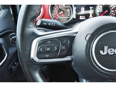 Used 2018 Jeep Wrangler Unlimited Rubicon AWD/4WD image 19