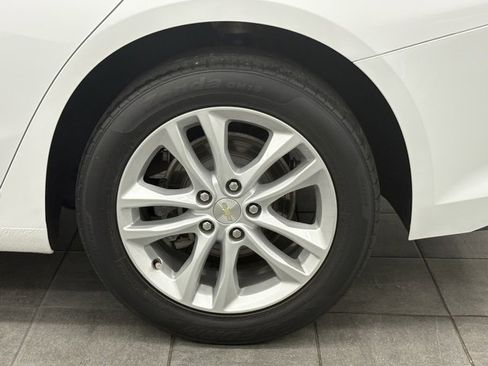 Used 2018 Chevrolet Malibu LT image 7