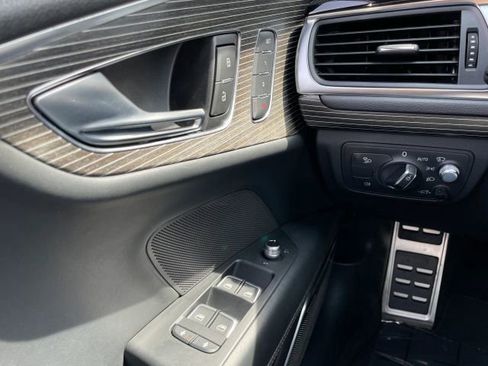 Used 2015 Audi RS 7 Prestige image 24